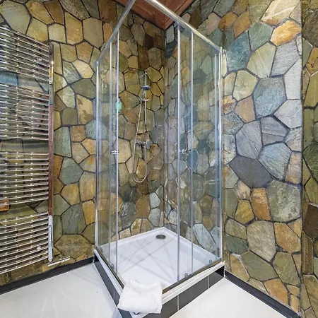 מלון Sport-hotel Sibenicni Vrch 3*